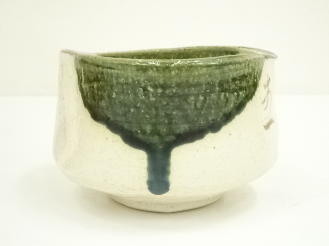 道具 ] - 道具 長谷元窯 六兵衛陶苑造 織部茶碗（共箱） | ネット